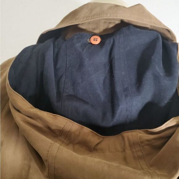 Gallery Classic Tan Trench Coat Size Large - Picture 10 of 12